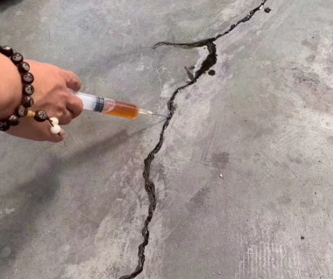 云岩混凝土裂缝修补技术详解​